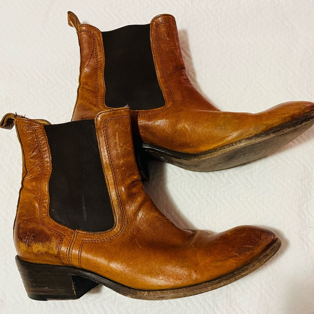 Frye booties, nice and worn in!